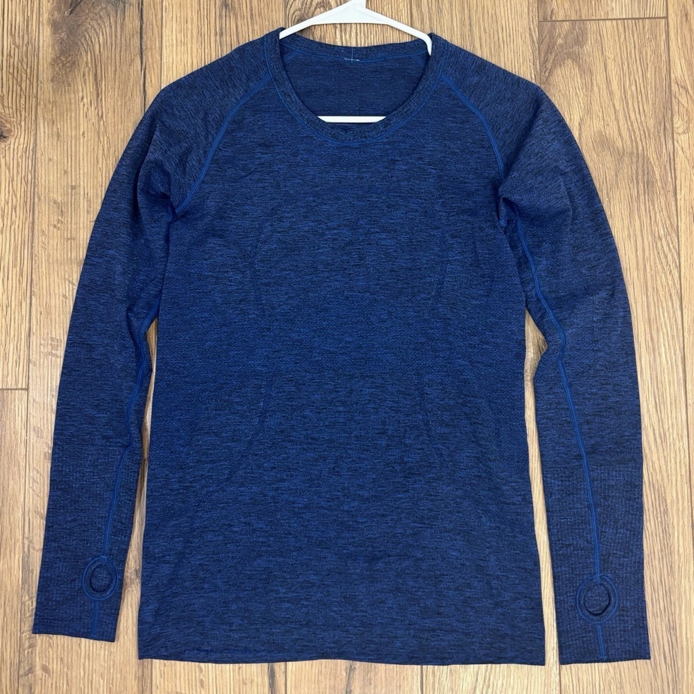 Lululemon Swiftly Tech Long Sleeve Crew In Blazer Blue/Black Size 8